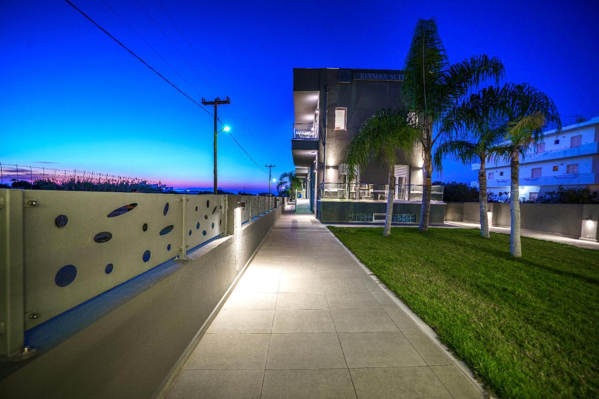 Elysian Apartament *